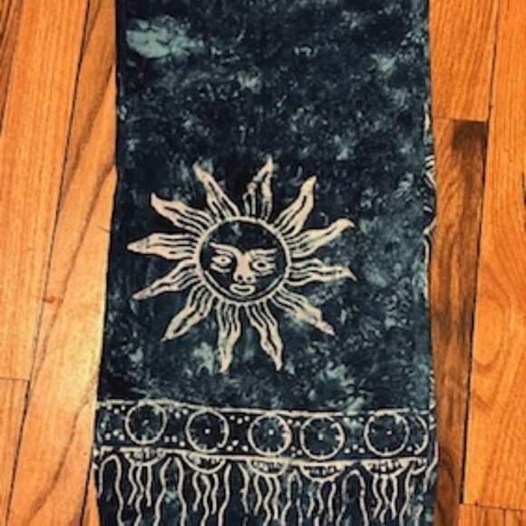 Blue and White Tie Dye Scarf, Sun Print - Picture 5 of 6